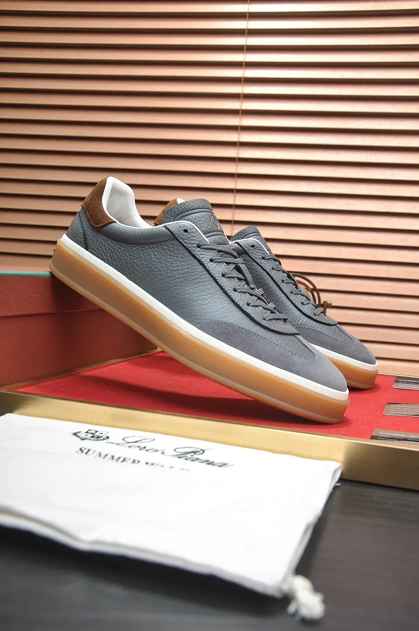 Men's men's shoes 💰540💶【𝐥𝐨𝐫𝐨 𝐏𝐢𝐚𝐧𝐚】lp classic loafers, an Italian treasure brand, the only brand that can match Hermès! Only after wearing it do we realize that we cannot let down our feet. The upper is imported cashmere, the lining of water-dyed cowhide ➕ the cowhide feet, the official original glass rubber outsole, and the pendant. Exclusive original packaging (tag ➕ brand paper ➕ outer box ➕ hand bag) code number: 38-45